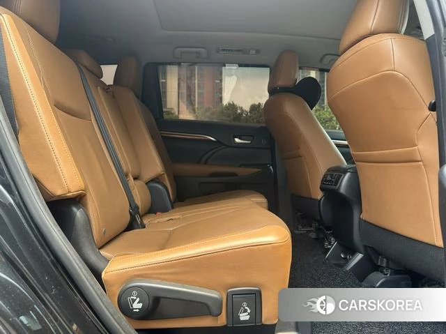 Toyota Highlander id 4262435 из Китая 21
