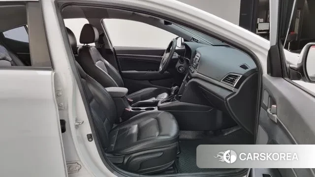 Hyundai Avante AD id 3709283 из Кореи 20