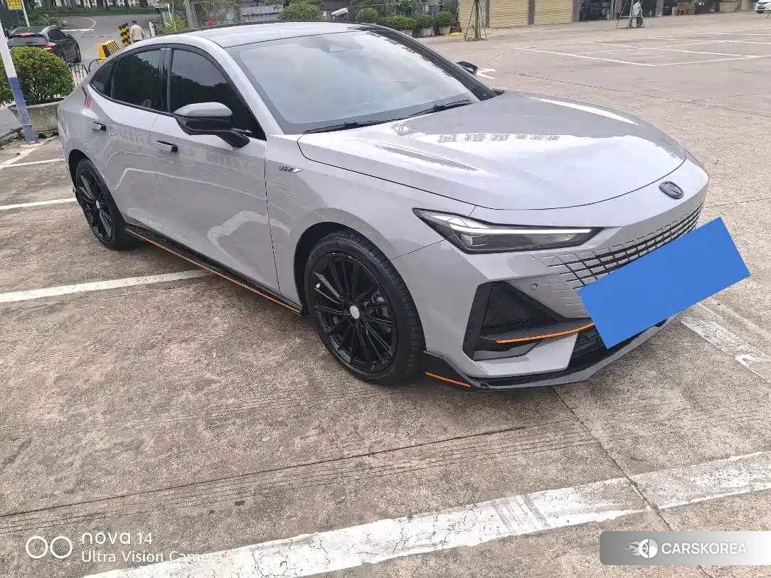 Chang'an Changan UNI-V id 4576459 из Китая 13