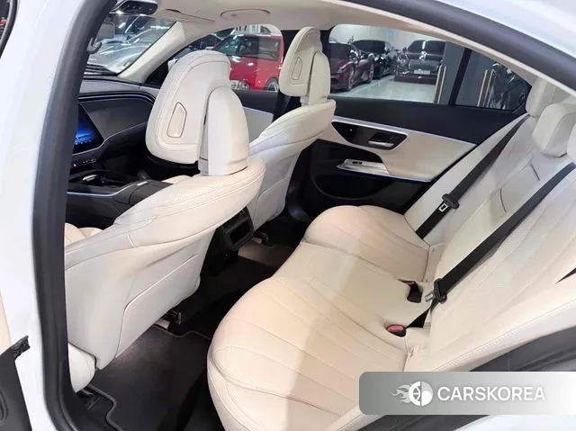 Mercedes-Benz E-Class W214 id 3725774 из Кореи 16