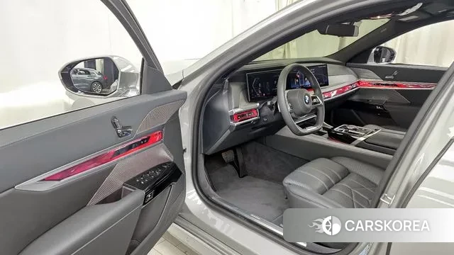 BMW 7 Series (G70) id 3223233 из Кореи 20