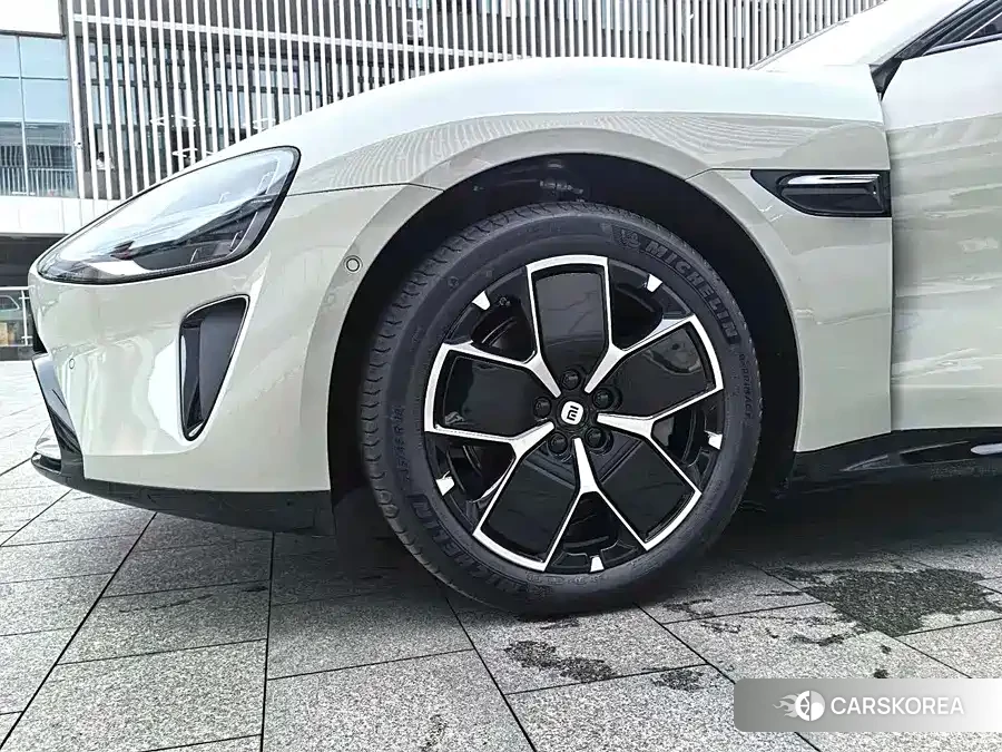 Xiaomi Car Xiaomi SU7 id 4577724 из Китая 11