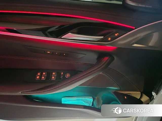 BMW 5 Series (G30) id 3615121 из Кореи 13