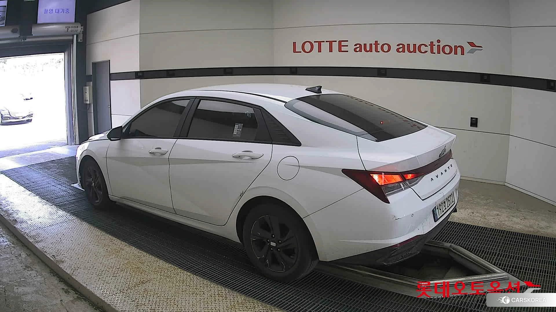 Hyundai Avante id 4289348 из Кореи 38
