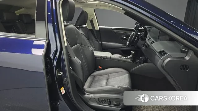 Lexus ES300h 7th generation id 3601868 из Кореи 20