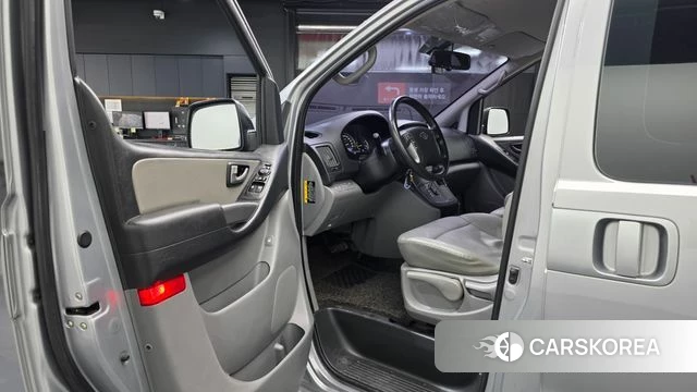 Hyundai The New Grand Starex id 4502475 из Кореи 30