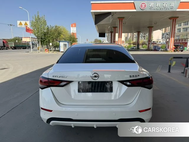 Nissan Xuan Yi id 4212540 из Китая 16