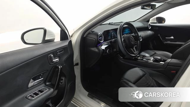 Mercedes-Benz A-Class W177 id 4698341 из Кореи 20