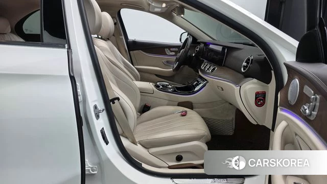 Mercedes-Benz E-Class W213 id 4225375 из Кореи 34