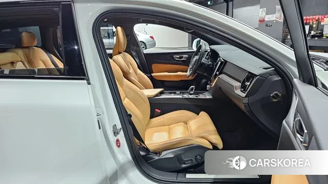 Volvo V60 Cross-Country 2nd Generation id 3373105 из Кореи 20