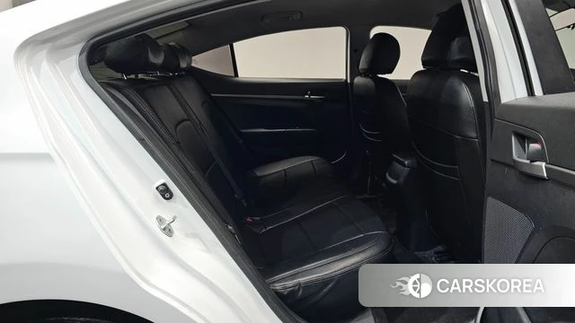 Hyundai Avante AD id 4873542 из Кореи 34