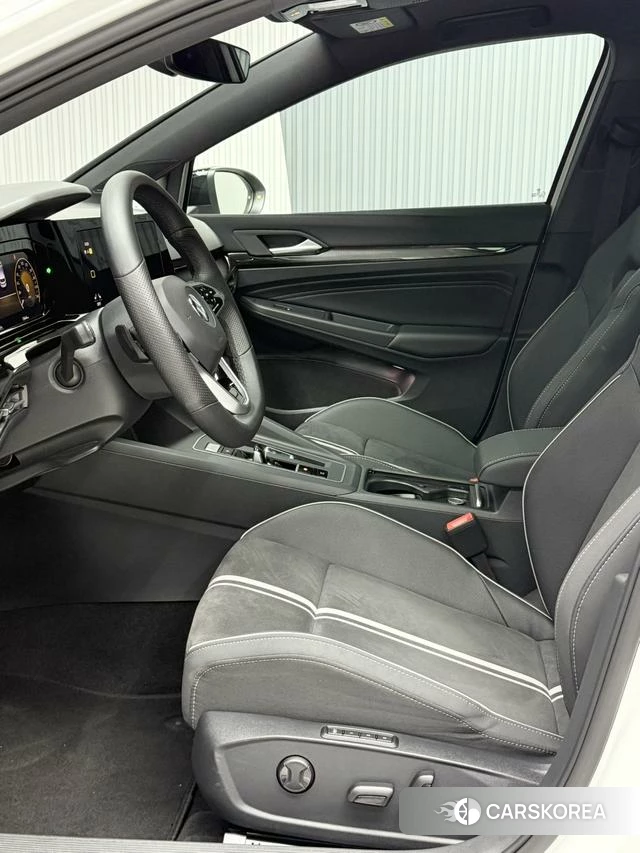 Volkswagen Golf id 4255889 из Китая 24