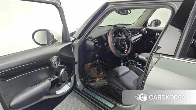 Mini Cooper id 4518100 из Кореи 30