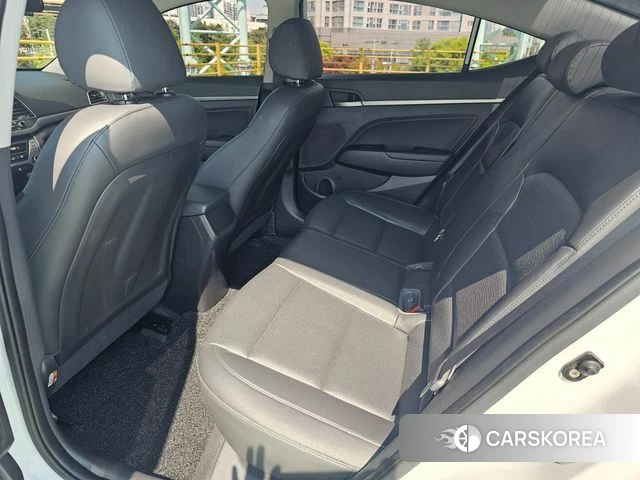 Hyundai Avante AD id 4325763 из Кореи 20