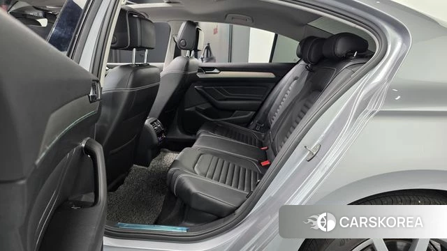 Volkswagen Passat GT (B8) id 4293913 из Кореи 35