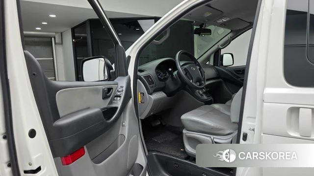 Hyundai The New Grand Starex id 4864946 из Кореи 20