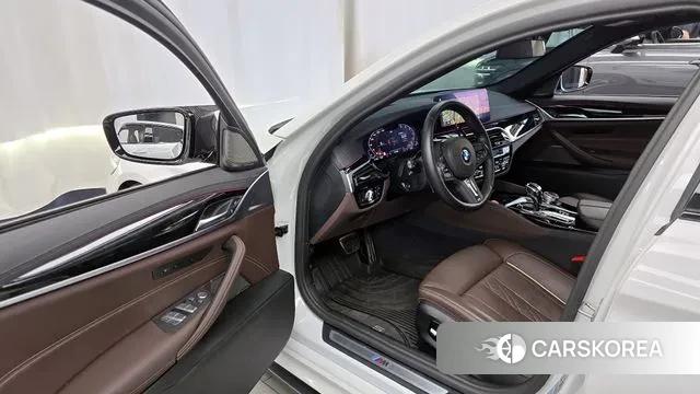 BMW 5 Series (G30) id 3120598 из Кореи 20