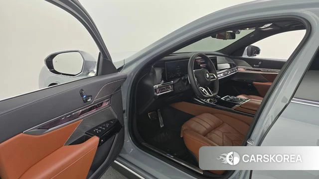 BMW 7 Series (G70) id 4719732 из Кореи 36