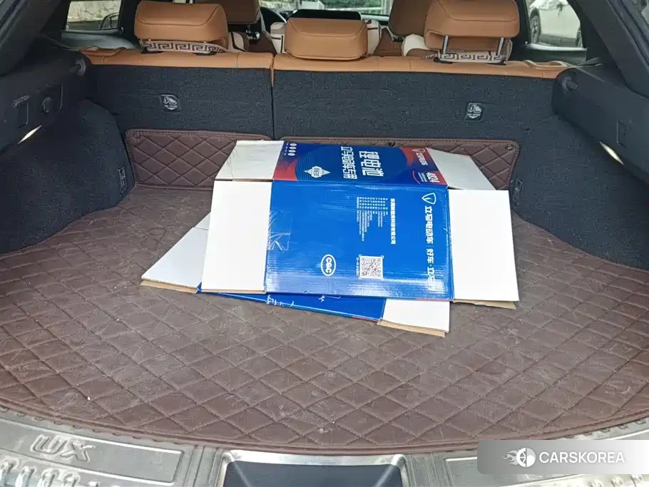 Lexus UX id 4514235 из Китая 16