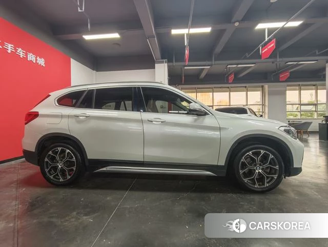 BMW X1 id 4300261 из Китая 17