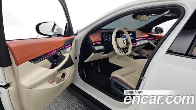 BMW 5 Series (G60) id 2878713 из Кореи 20