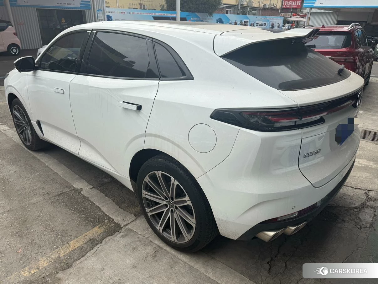 Chang'an UNI-K id 4452623 из Китая 15