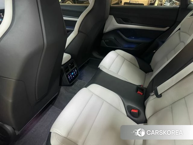 Porsche Taycan id 4617718 из Кореи 20