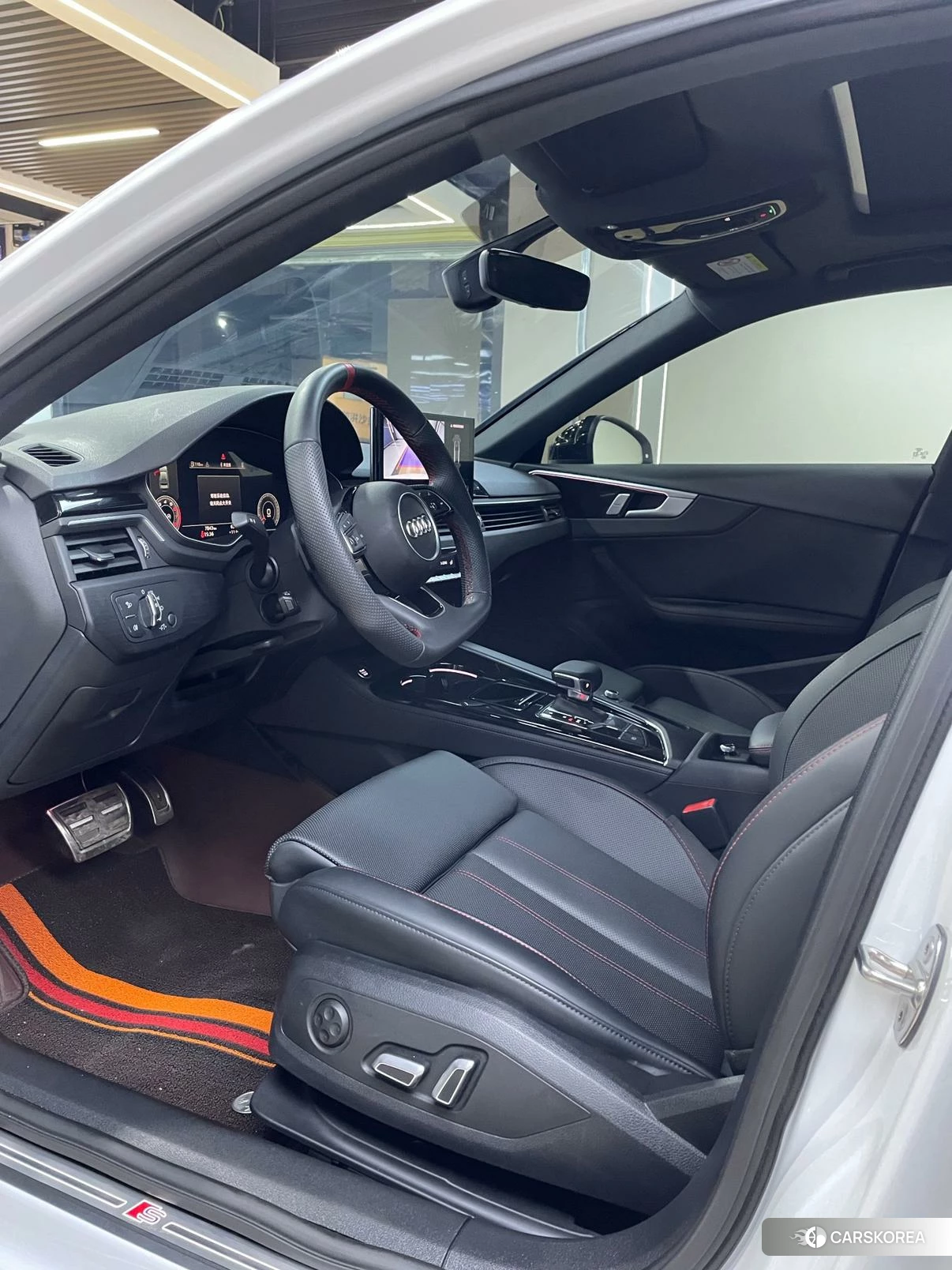 Audi A4L id 4454057 из Китая 12