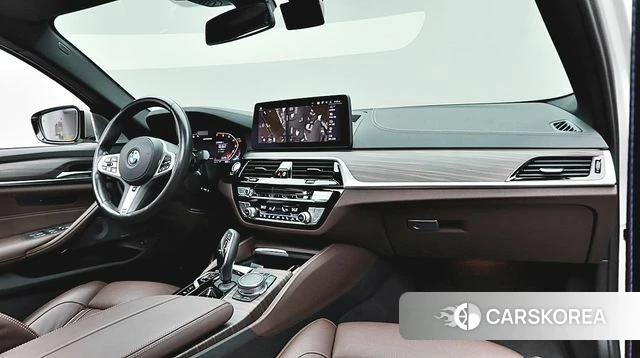 BMW 5 Series (G30) id 3866139 из Кореи 20