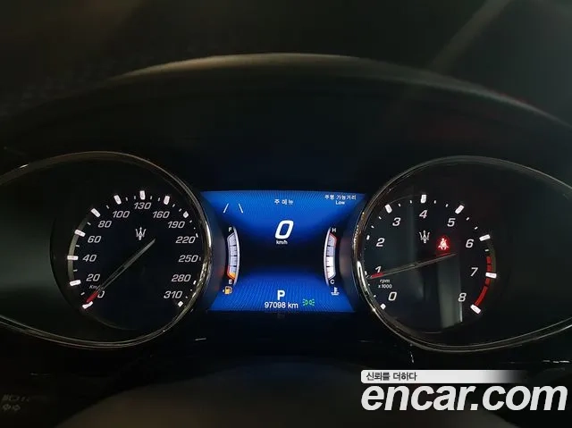 Maserati Quattroporte id 2897071 из Кореи 20