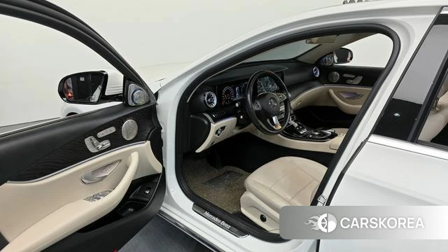 Mercedes-Benz E-Class W213 id 3925037 из Кореи 20