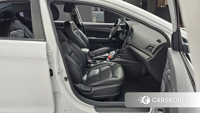 Hyundai Avante AD id 3357223 из Кореи 20