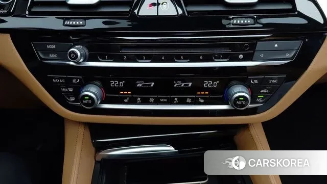 BMW 5 Series (G30) id 3705932 из Кореи 20