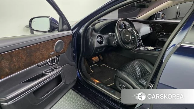 Jaguar All New XJ id 3829132 из Кореи 20