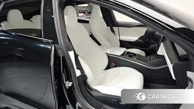 Tesla Model S id 3614939 из Кореи 20