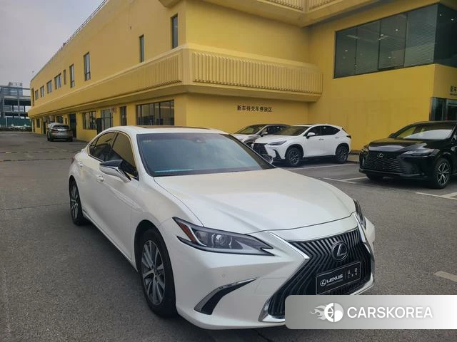 Lexus ES id 4242008 из Китая 12