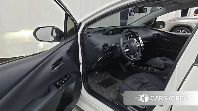 Toyota Prius 4th Generation id 4543573 из Кореи 30