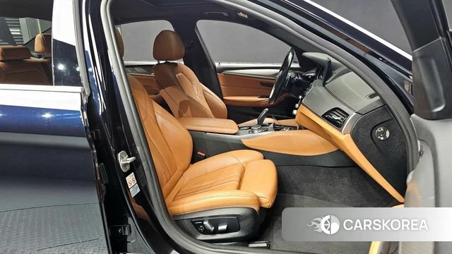 BMW 5 Series (G30) id 3829328 из Кореи 20