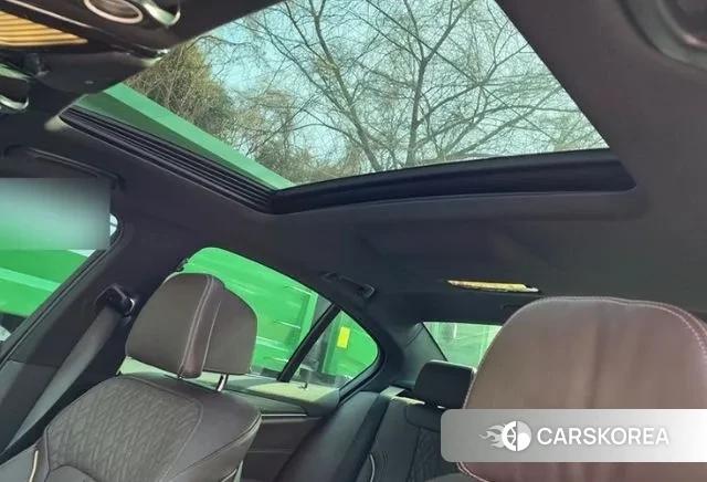 BMW 5 Series (G30) id 3686324 из Кореи 13