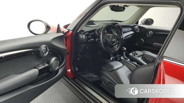 Mini Cooper S id 4246233 из Кореи 31