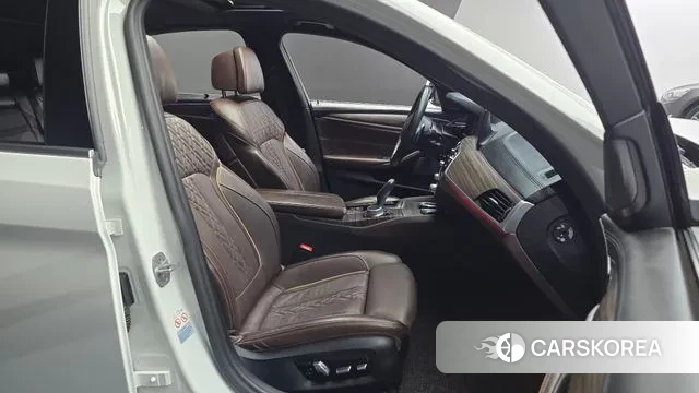 BMW 5 Series (G30) id 2985843 из Кореи 20