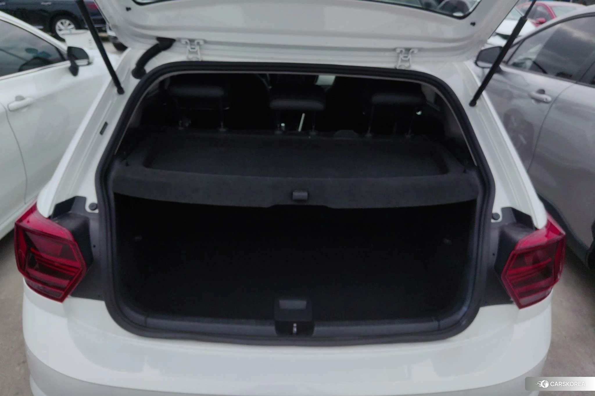 Volkswagen Polo id 4452755 из Китая 17