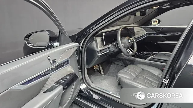 BMW 7 Series (G70) id 3472212 из Кореи 20