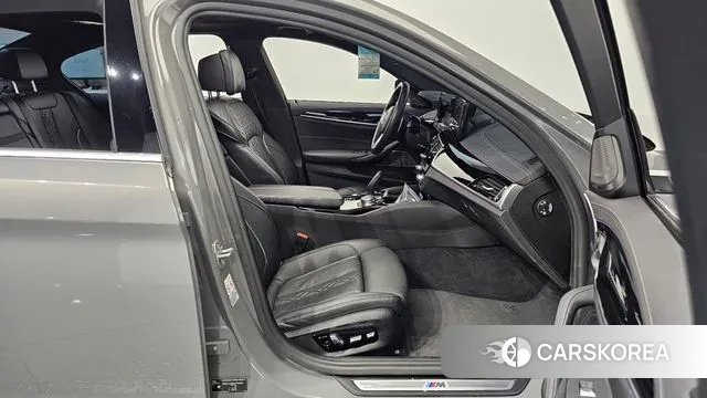 BMW 5 Series (G30) id 3453986 из Кореи 20