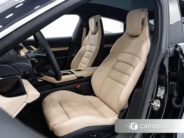 Porsche Taycan id 3383172 из Кореи 19