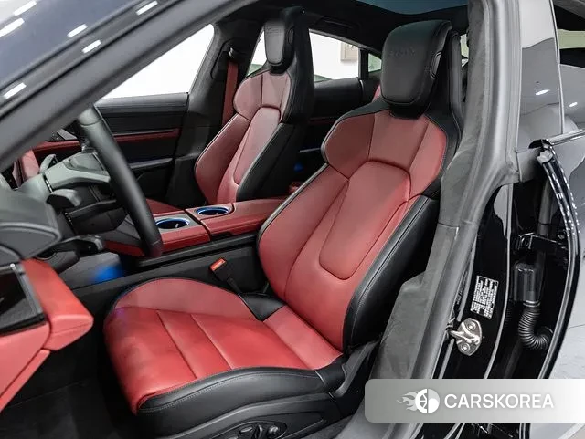 Porsche Taycan id 3571299 из Кореи 20