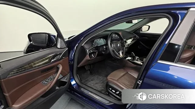 BMW 5 Series (G30) id 3368719 из Кореи 20