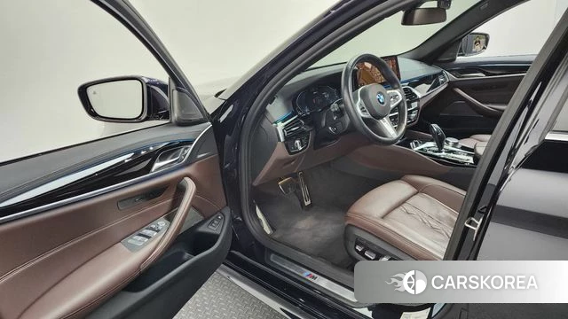 BMW 5 Series (G30) id 4389296 из Кореи 34