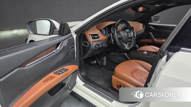 Maserati Ghibli id 4363445 из Кореи 31