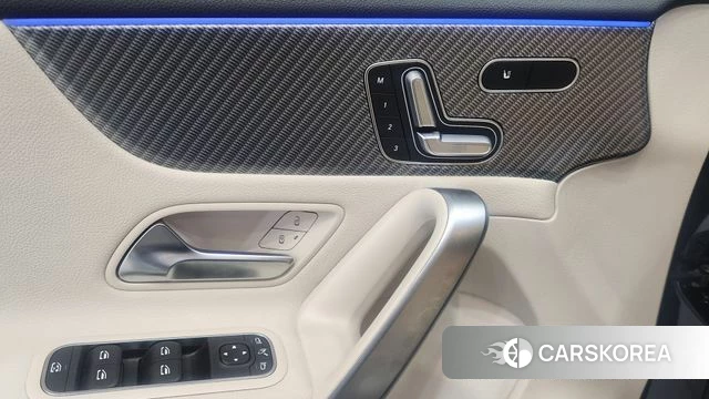 Mercedes-Benz A-Class W177 id 4539999 из Кореи 20